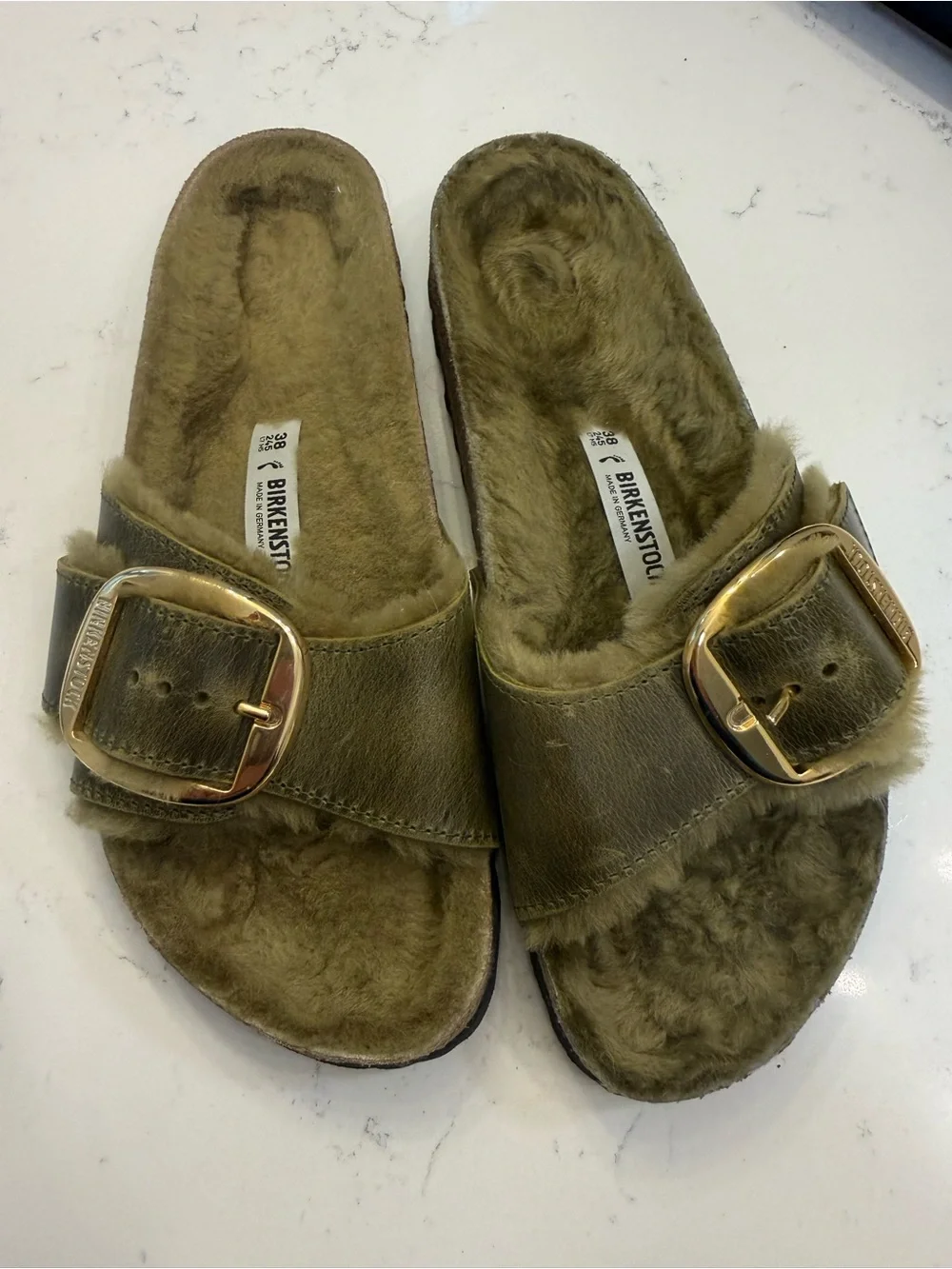 Birkenstock Madrid Big Buckle Shearling Oiled Leather Sandals in Olive Sz 38 - Picture 1 of 8